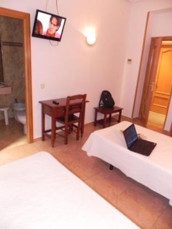 Hostal Ivor Madrid Bagian luar foto