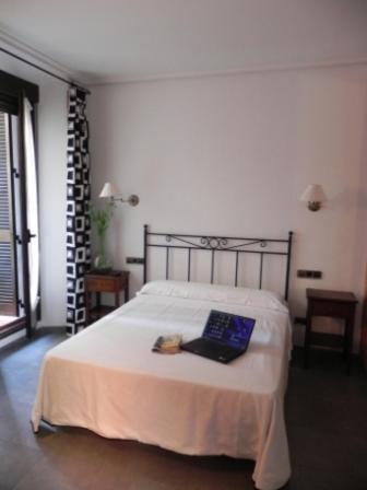 Hostal Ivor Madrid Bagian luar foto