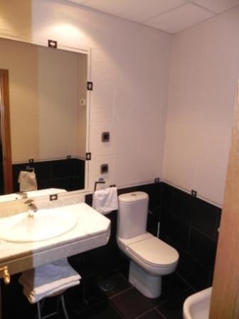 Hostal Ivor Madrid Bagian luar foto